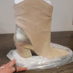 Dolce Vita Heeled Sparkly Boots - Size 8